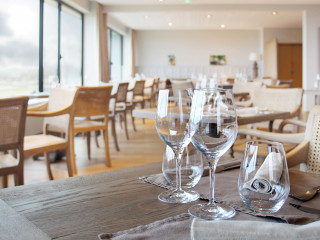 salle-restaurant-06-10261 salle-restaurant-06-10261